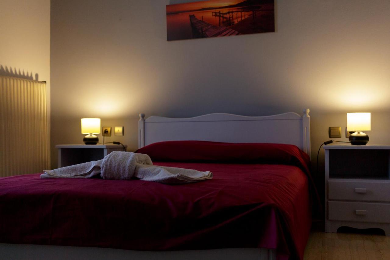 Finikas Hotell Lárisa Eksteriør bilde
